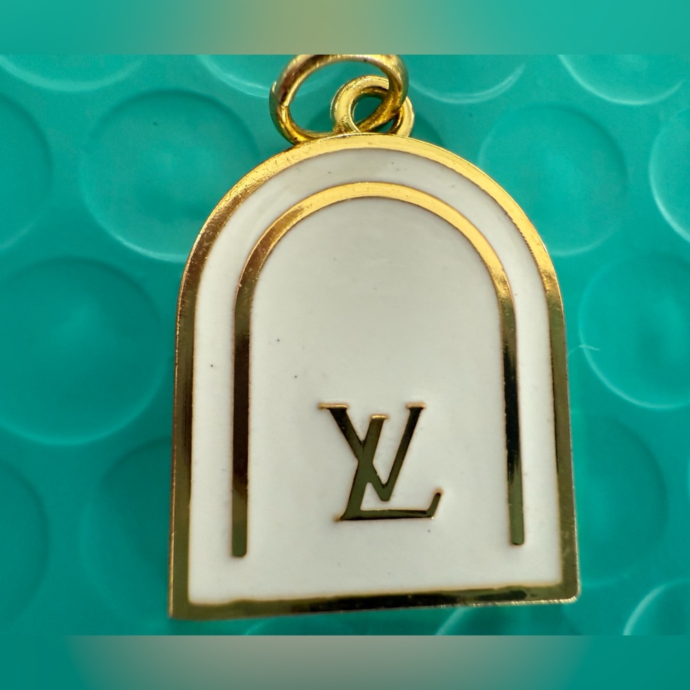 LV Gold and White Arch Pendant Necklace